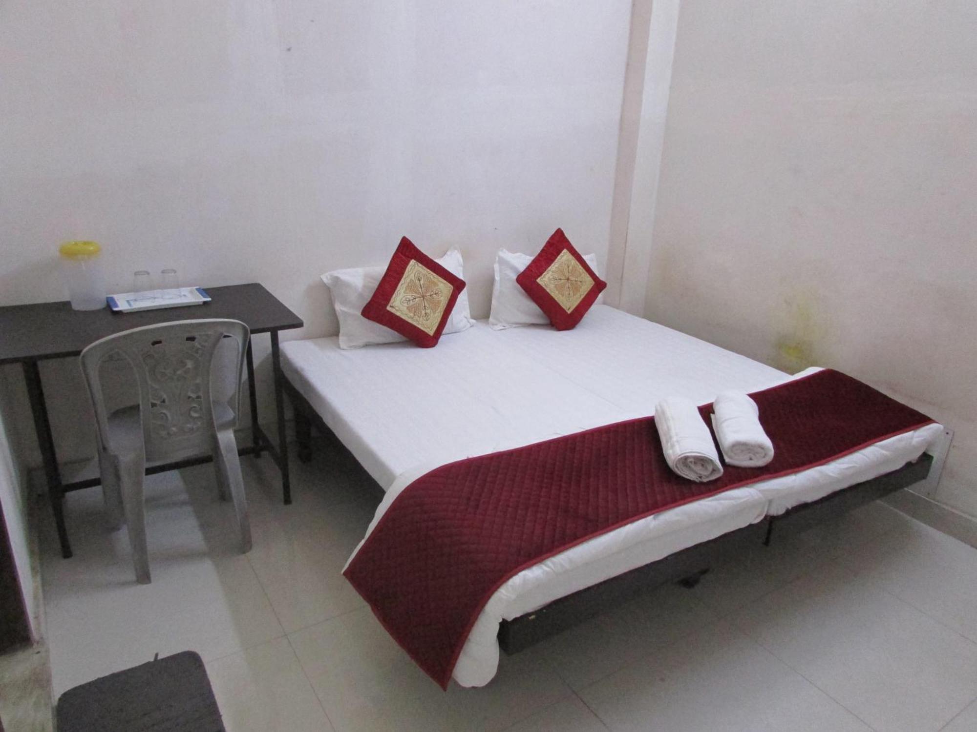 Ashish Guest House, Goverdhan Vilas Udaipur Ngoại thất bức ảnh