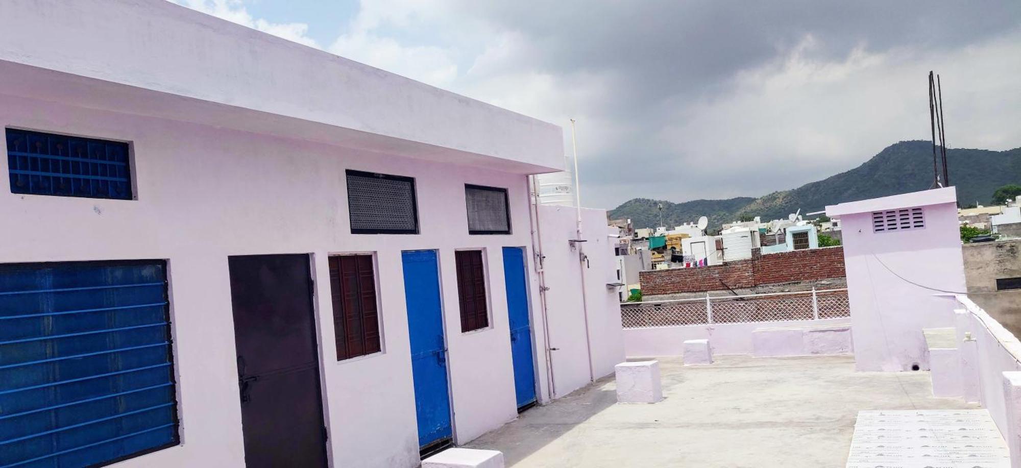 Ashish Guest House, Goverdhan Vilas Udaipur Ngoại thất bức ảnh